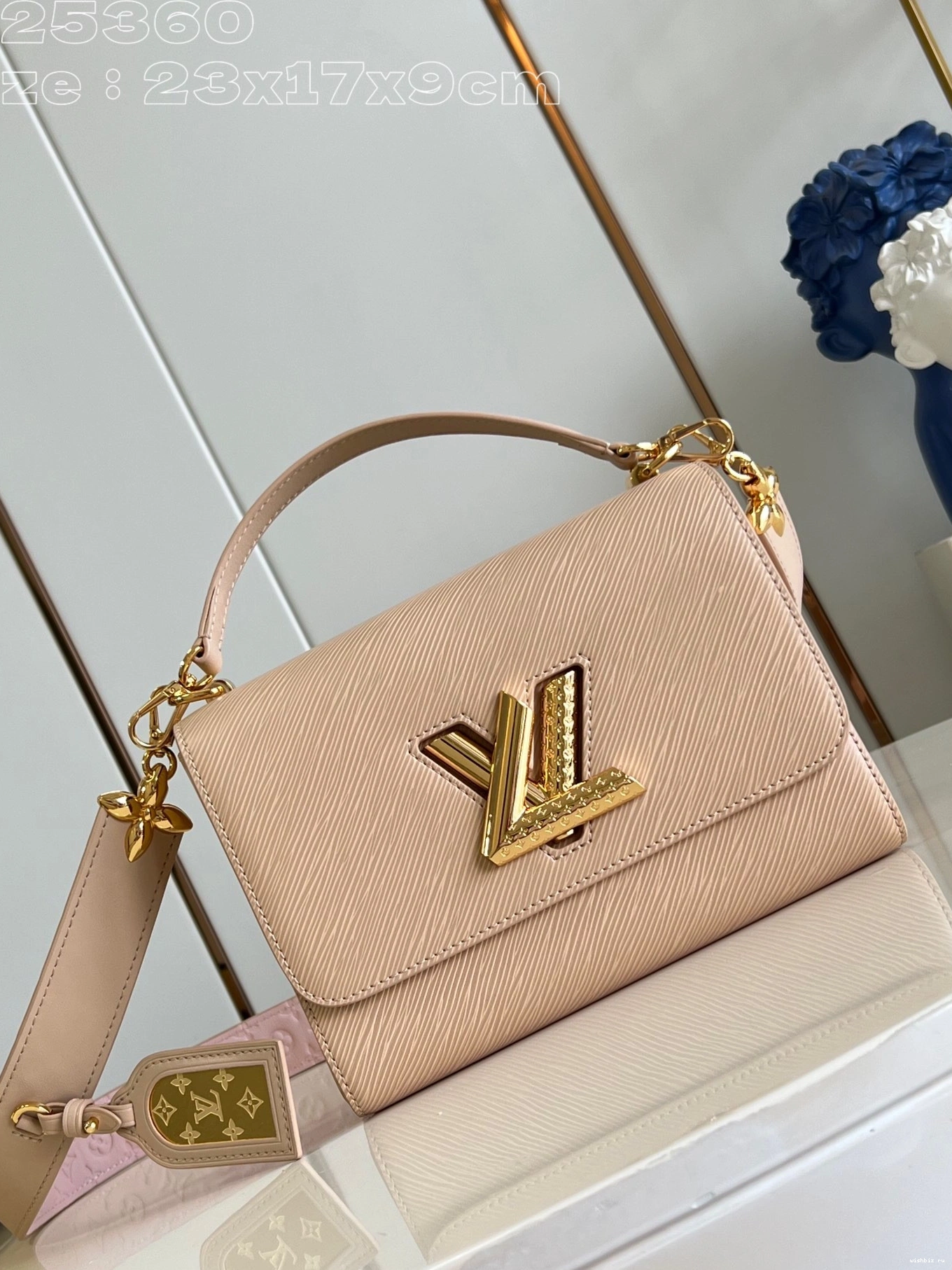 WIS TWIST LOUIS MM-23*17*9.5CM VUITTON 0923